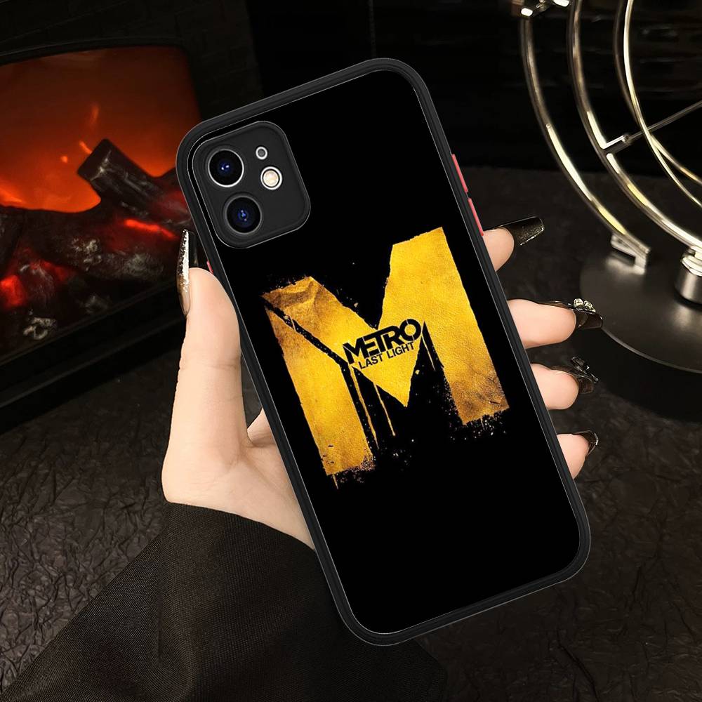 Постапокалиптическая игра Metro 2033 Чехол для телефона для iPhone 16 15 14 Plus 15 13 12 11 Pro Max X XS MAX Матовый чехол