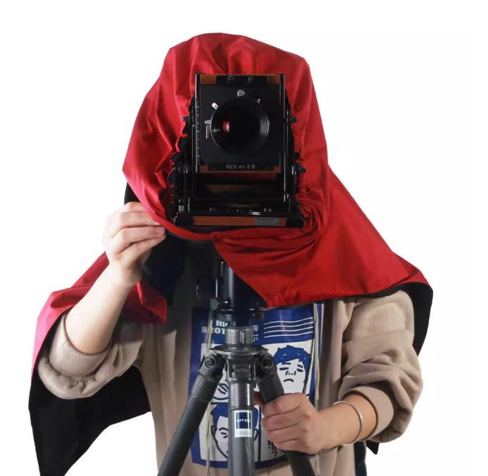 Etone Большеформатная камера фокусировочная ткань - Серебристая, Красная, Черная бленда, Дышащая оберточная ткань Коробка 4x5, 8x10