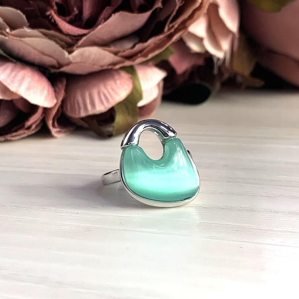 Серебряное кольцо с кошачьим глазом (2026419)