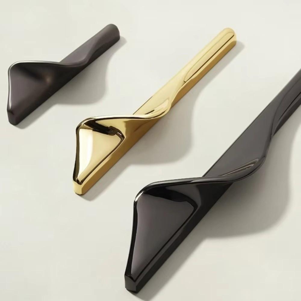 Zinc Alloy Wardrobe Door Handles Light Gold Dresser Drawer Knobs Furniture Handles for Wardrobe