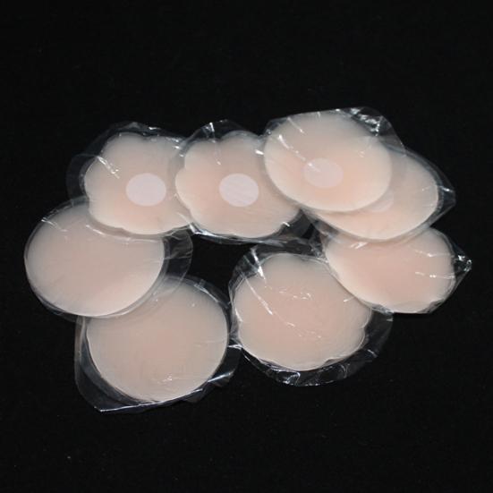 Plus Size Pads Trendy Comfortable 2Pcs Invisible Shiny Nipple Round Reusable Covers Flower Heart Women Silicone Bra