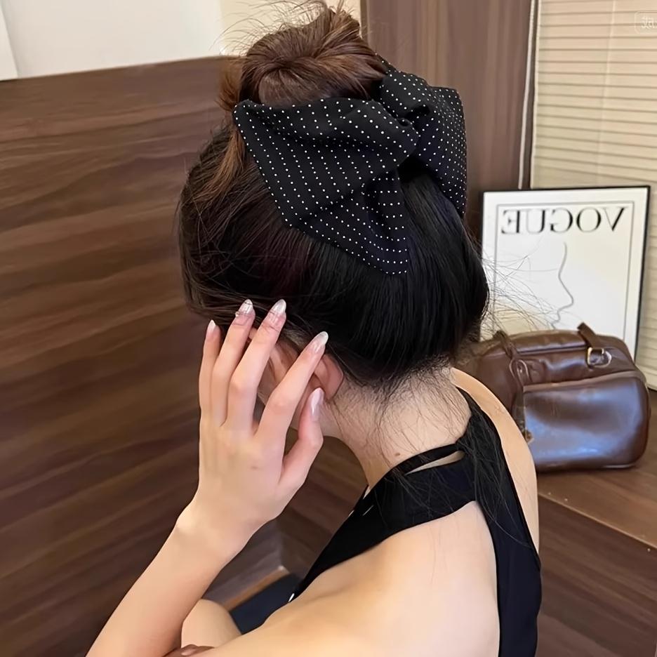 1PC Retro, Polka Dot Triangle Grab Clip Women's Fashion Back Head Temperament Disc Hair Shark Clip Hair Accessories