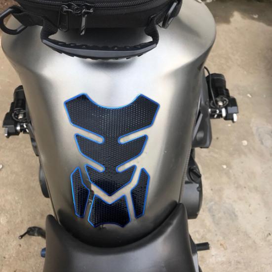 3D наклейка на бензобак мотоцикла, самоклеящаяся, сильная липкость, водонепроницаемая, легко наносится, универсальная защитная наклейка для топливного бака, аксессуары