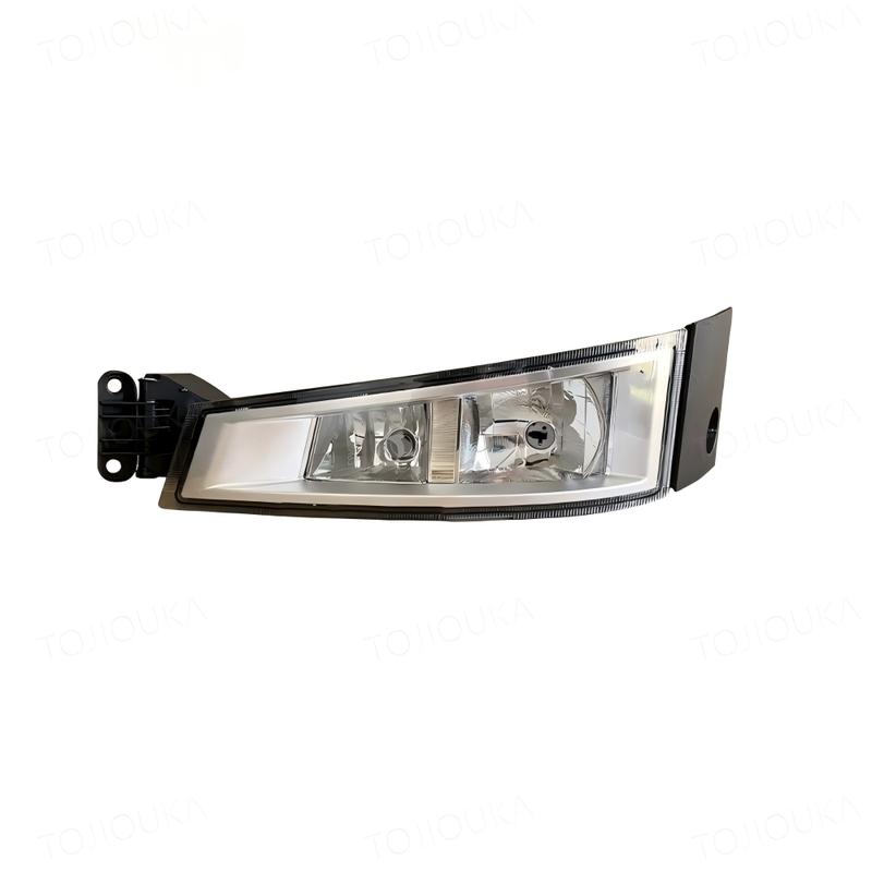 1 Pcs Suitable for Volvo Trucks Fog Lamp Left and Right Fog Light 84186279 82140763 82140744 84186281