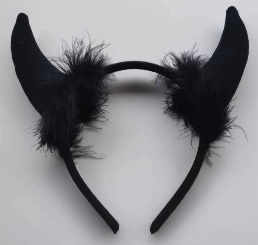 Золотой блестящий головной убор с дьявольскими рожками из пайеток для рождественского и хэллоуинского выступления.