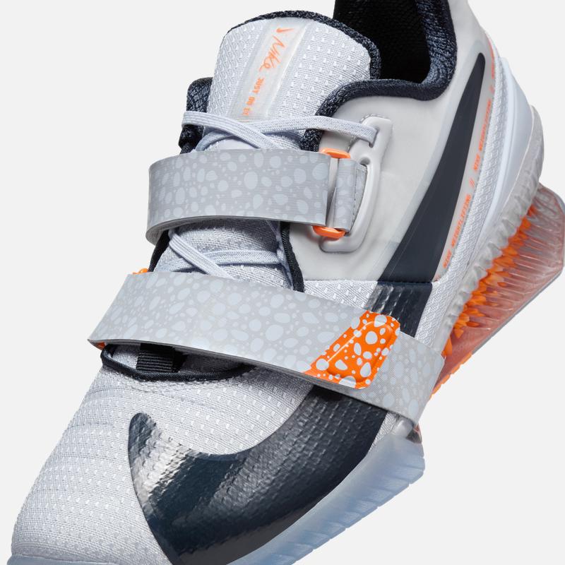 Nike Обувь для тяжелой атлетики для зимы - Обеспечивает прочную поддержку и сцепление для ваших силовых тренировок NIKE ROMALEOS 4 DJ4487