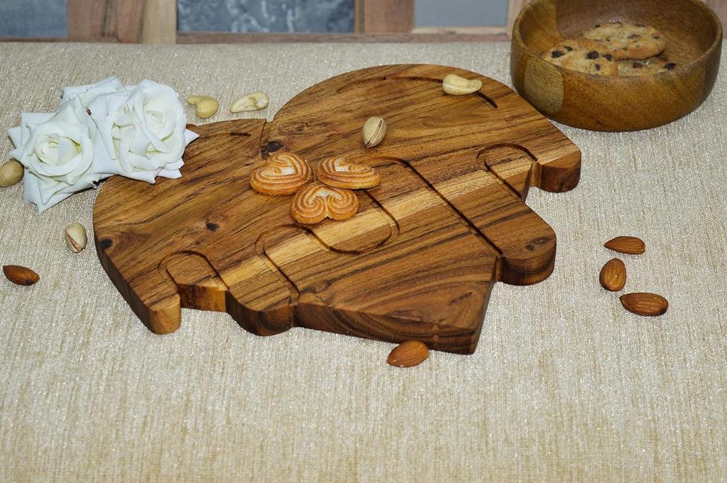 Valentine's Day Gifts Organic Acacia Kitchen Cutting Chopping Charcuterie Board Platter Butcher Block for Cheese and Vegetables Meat