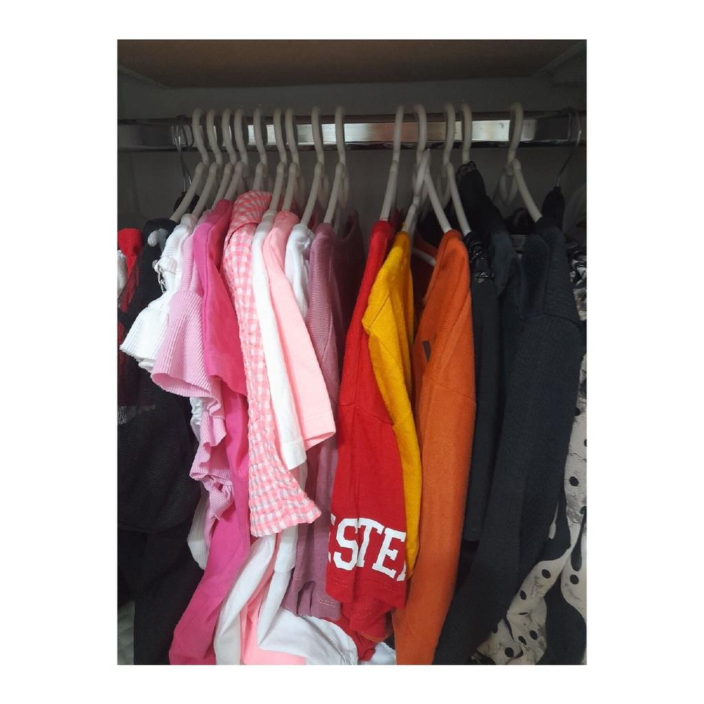 Вешалка для детской одежды 12 предметов Белая вешалка для детской одежды с сердечками