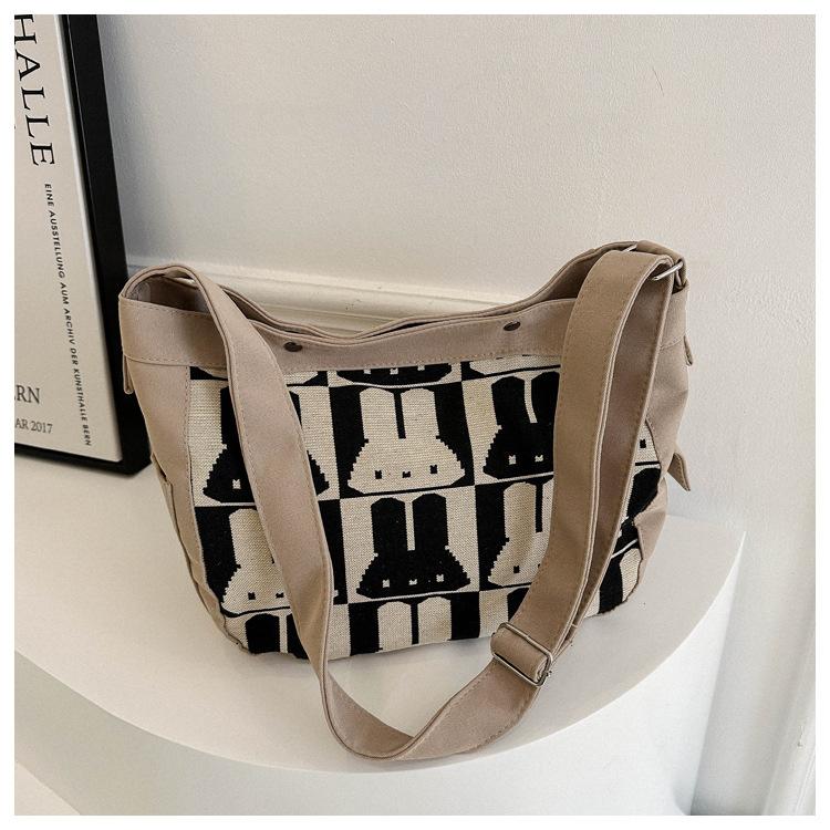 Большая вместительная холщовая сумка для женщин 2024 года, новая модная сумка-мессенджер из кролика, студенческая косметичка, женская сумка-тоут