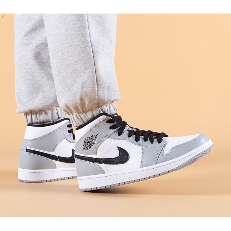 Jordan 1 Mid Light Smoke Grey GS 554725-092