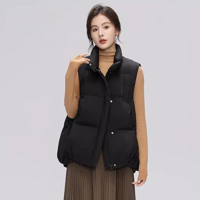 Женский пуховый жилет 2024 года, новый легкий дизайн с воротником-стойкой, теплый и носит белый жилет на утином пуху