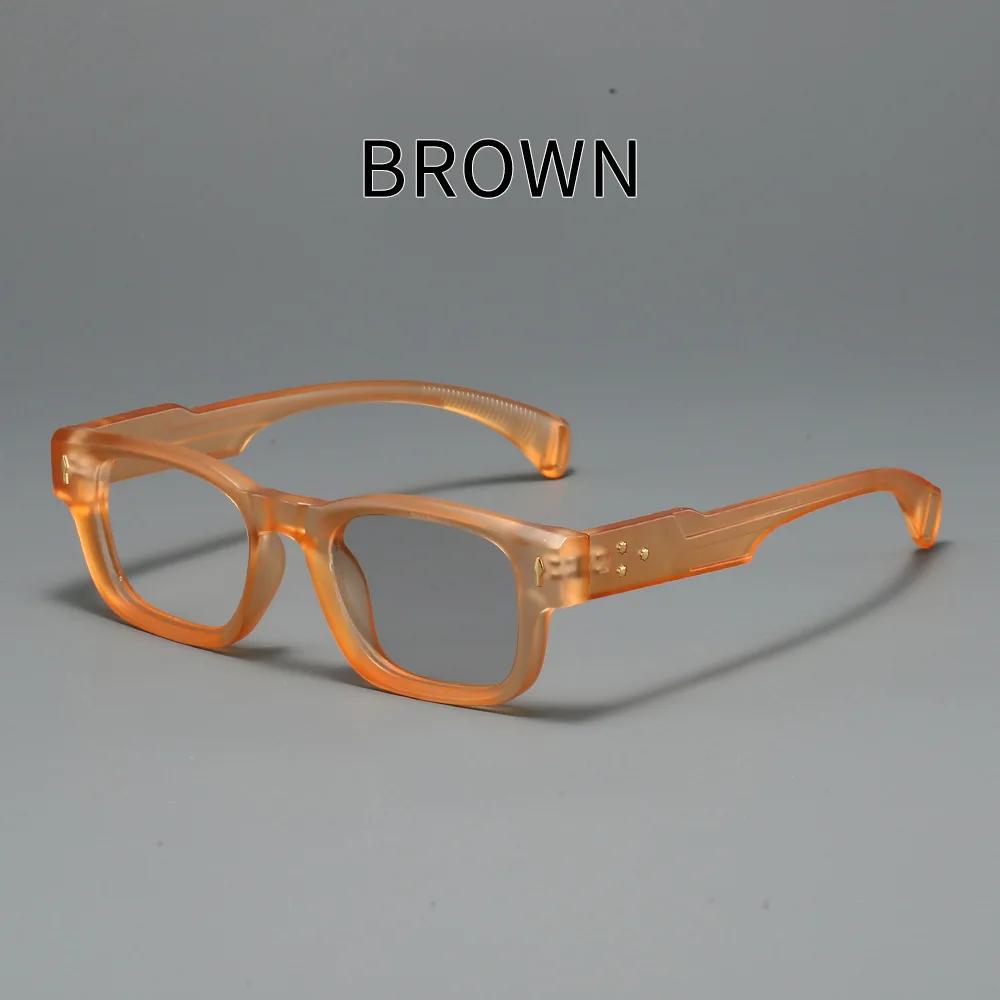 Мужские Женские Классические Квадратные Фотохромные Очки для Чтения Уличные Меняющие Цвет Защита от Синего Света Очки для Дальнозоркости Диоптрии до +4.0