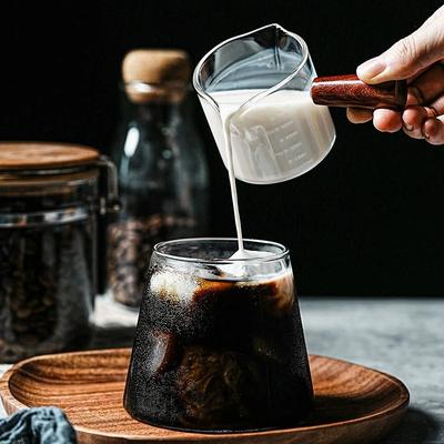 Стеклянная мерная чашка с деревянной ручкой, стеклянная мерная чашка для эспрессо, один молочный кофе, прозрачный кувшин, принадлежности для кофе, кухонная мерная кружка