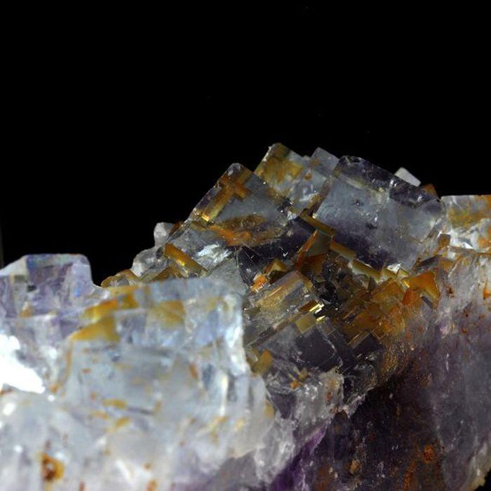 Pierres et Minéraux. Fluorite. 2240.0 ct. Le Beix, Puy-de-Dôme, France..