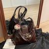 Autumn and winter French retro niche commuter tote bag women's casual multi-back light and versatile backpack