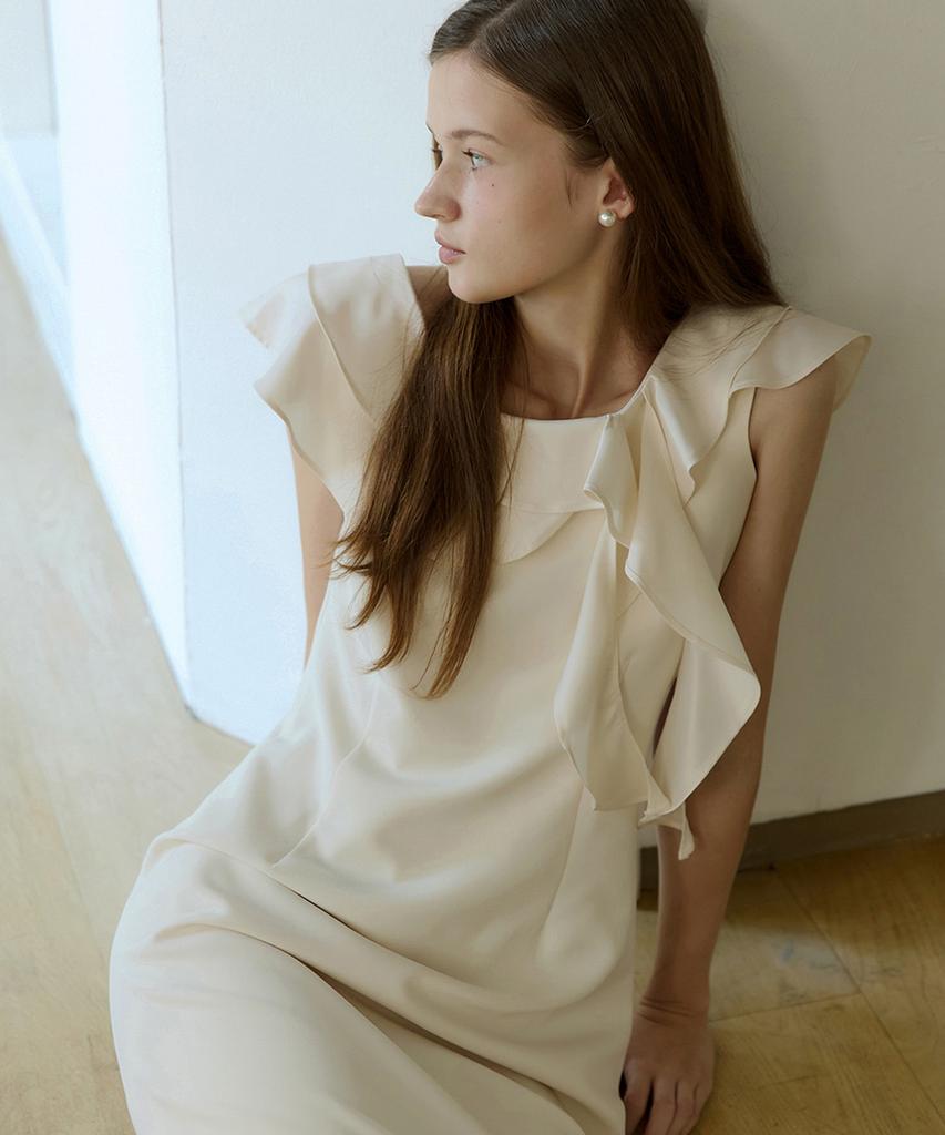 Adowl Wave Ruffle Line Long Dress - Ivory