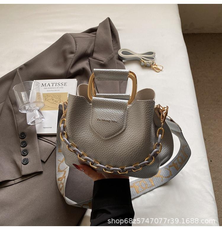 Foreign Order High-end Portable Bucket Bag Women's 2025 New Wide Shoulder Strap Versatile Shoulder Bag Fashion Messenger Bag