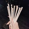 Минималистичные палочки для еды в стиле легкой роскоши
