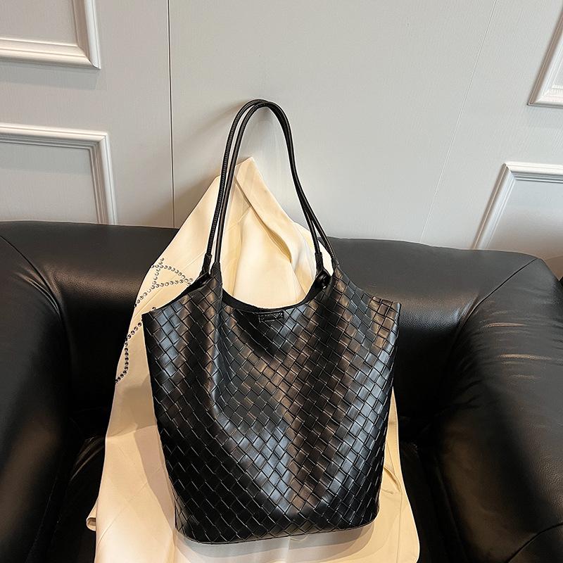 Вместительная сумка-тоут женская новая весна-лето универсальная на плечо подмышку премиальное ощущение сумка для поездок на работу для ребенка и мамы