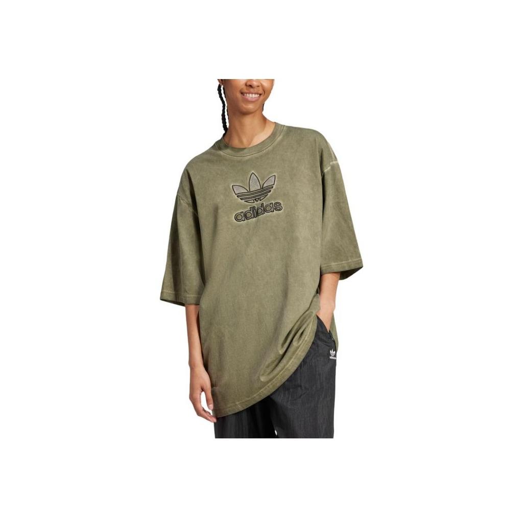 Adidas Оригинальные женские футболки свободного кроя с круглым вырезом и рукавом три четверти Adicolor Adilenium, цвет оливково-зеленый JM9247