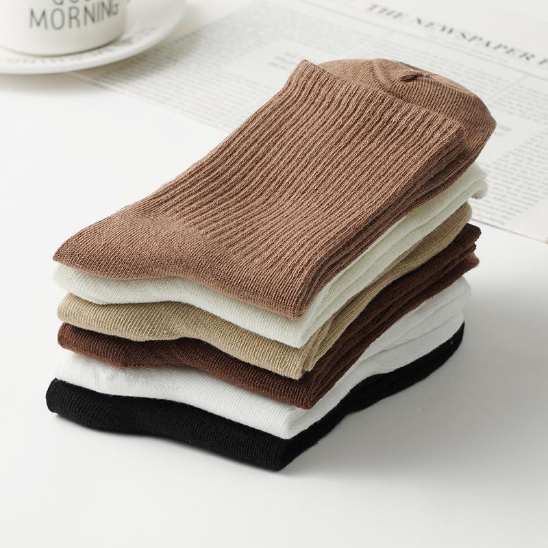 Носки средней длины для мужчин из чесаного хлопка черного и белого цвета без косточек 7A антибактериальные дезодорирующие повседневные носки против катышков