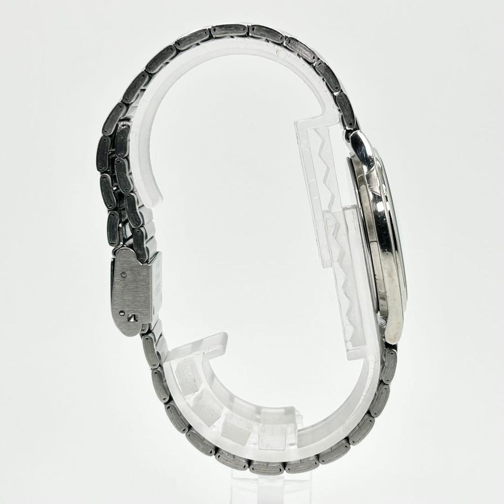 [USED] SEIKO V701-1P70 Vintage Quartz Watch