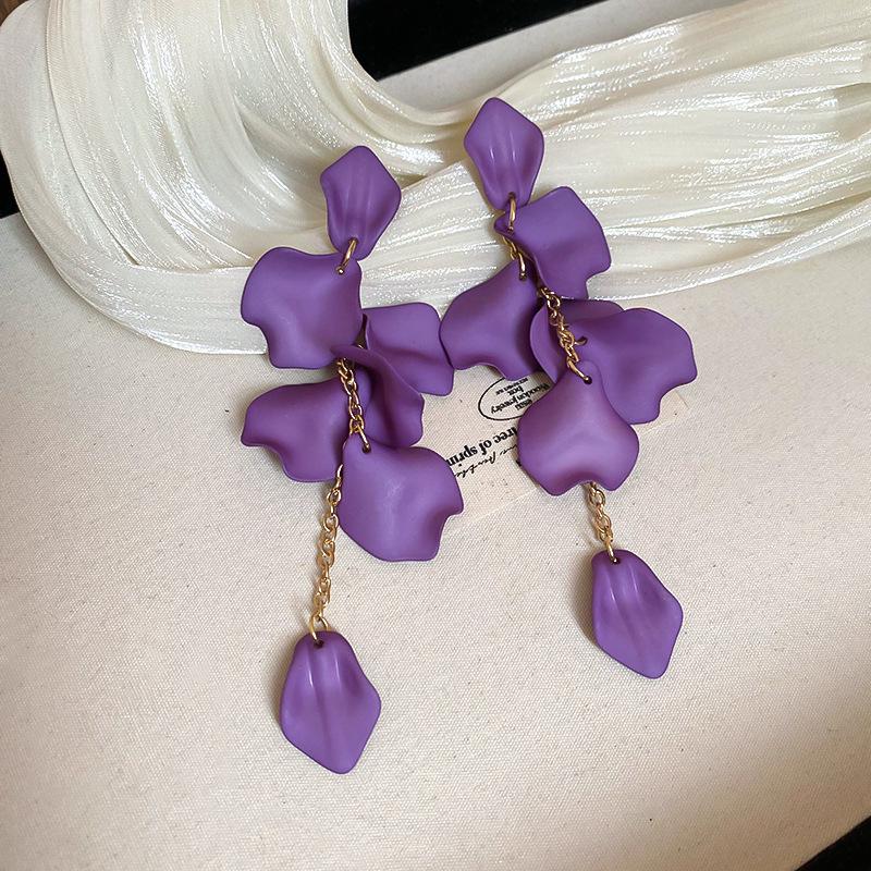 Богемные розовые серьги-кисточки с цветком из бисера и жемчуга