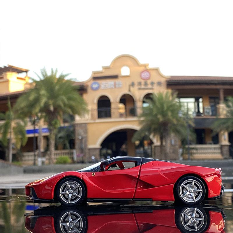 1:32 Ferraris Laferrari FXXK игрушечный автомобиль из сплава, отлитый под давлением и игрушечный транспорт, звуковая и световая коллекция моделей автомобилей, игрушки для детей