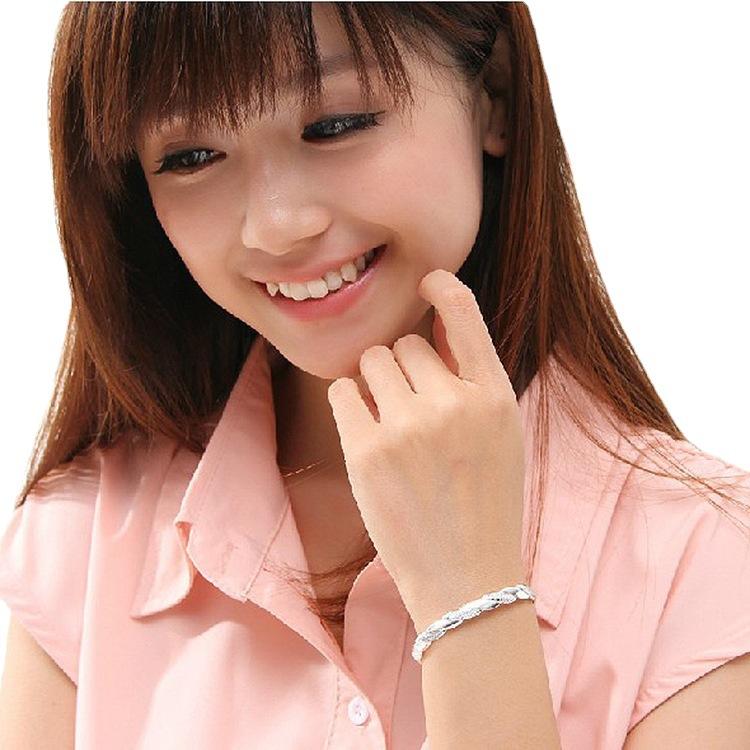 Love Interweaving Bracelet, Women's White Copper Plated Silver Bracelet, Korean Version Imitation Silver Fashionable Fashion Accessory, Open Bracelet