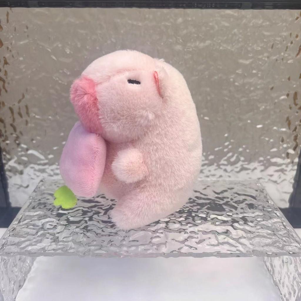 Забавный плюшевый брелок-капибара, красочный дизайн животного, идеально подходит для украшения детской комнаты или сумки