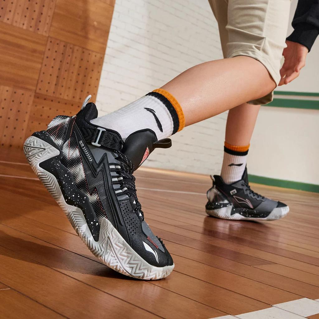 Li Ning Детские кроссовки из синтетической кожи, удобные, нескользящие, амортизирующие, износостойкие, дышащие, низкие, для баскетбола, мужские YKBU082-1