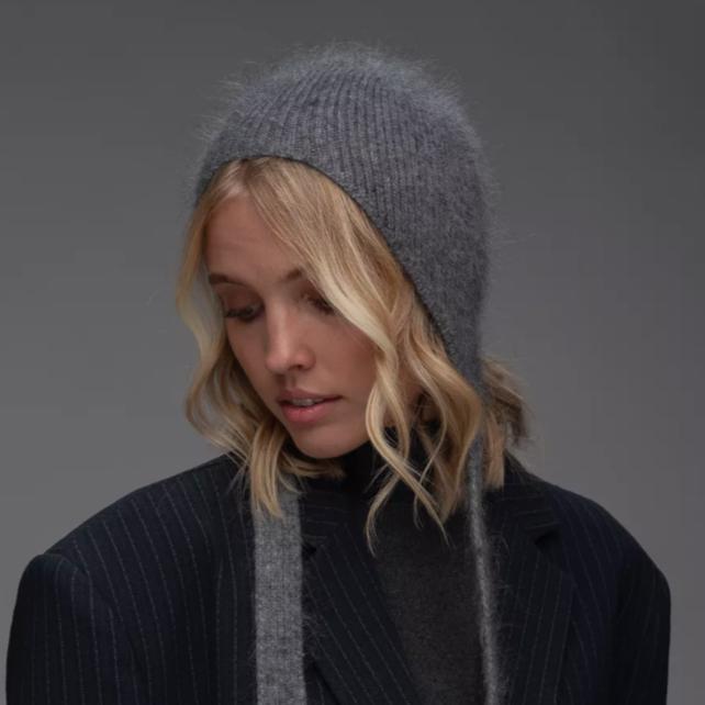 Чепчик шапка женский из итальянской ангоры модный Модная женская кепка из итальянской ангоры