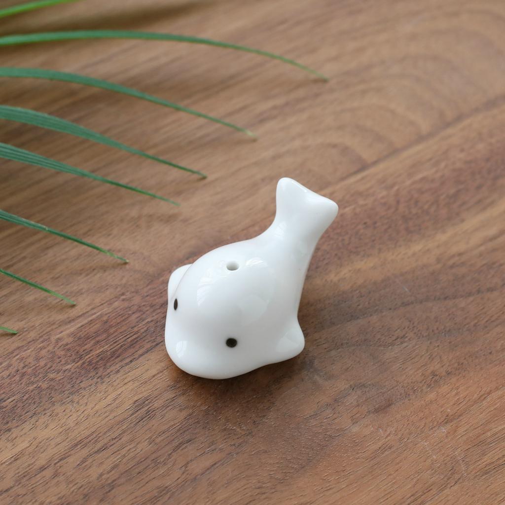 1Pcs Cute Small Whale Incense Burner, Whale Shape Incense Stand Holder Ceramic Incense Burner Stick Rack DIY Home Decoration