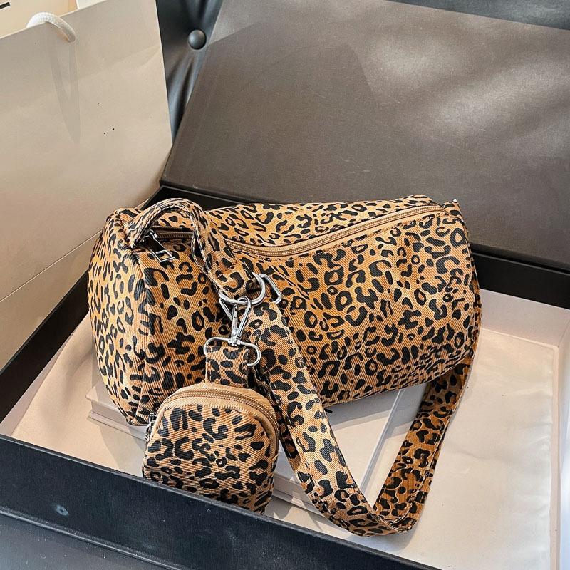 Wide Shoulder Belt Crossbody Bag Fashionable Single Shoulder Women'S Bag Leopard Print Pillow Bag Premium Durable