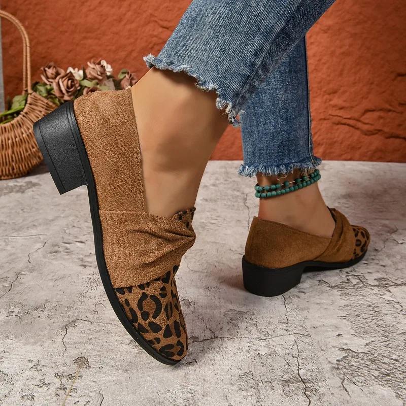 Модная женская обувь Slip-on женские туфли на высоком каблуке Модные туфли с леопардовым принтом для офиса и карьеры Большие размеры на каблуках для женщин