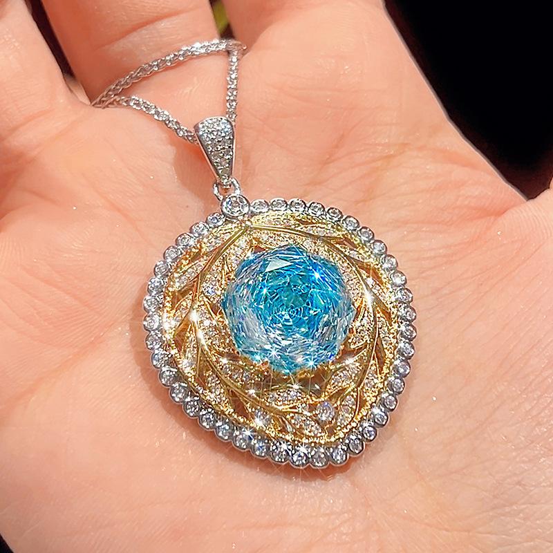 Jewelry Copper Bottom Gold-Plated Millennial Cut Dragon Fruit Color Temperament Pendant Female Lead Stone 14Mm