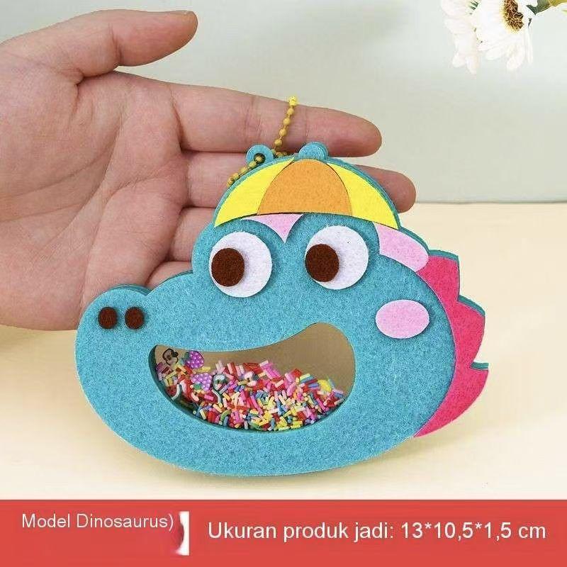 Non-Toxic Diy Animal Shake Pendant Art Craft Kits For Kids Children Easy To Paste Non Woven Shaker With Chain Children Handmade Toysgift