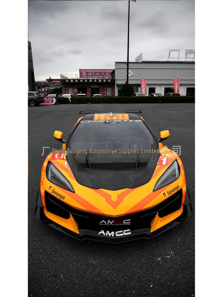 Chevrolet Corvette C8 Carbon Fiber Engine Hood Kit