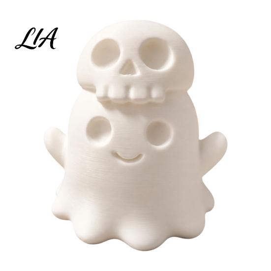 Small Halloween Collectibles 3D Printed Cute Ghost Skull Figurine, Stacked on Plastic Skeleton Decor Statue, Spooky Desktop Ornament, Fun Holiday