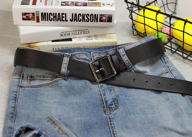 Simple Solid Color Metal Square Buckle Decoration Women Casual Wide Belt For Everyday