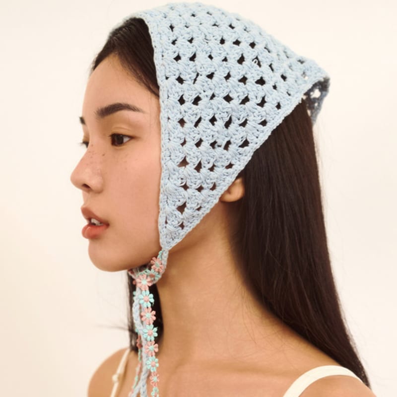 Шапочка крючком «Цветок» от Naked Surf Club (Голубое небо)