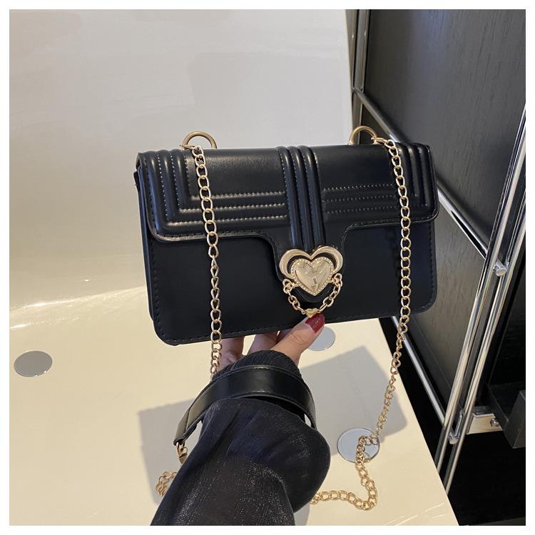 Женская сумка Маленькая квадратная сумка Love Chain Сумка через плечо Сумка-мессенджер в иностранном стиле Модные аксессуары Женская сумка