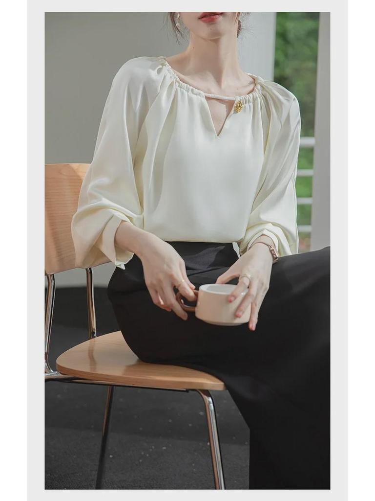 Женская рубашка из французского абрикосового атласа 2025 года с уникальным утягивающим дизайном