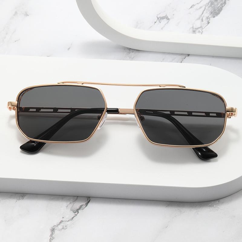 Timeless Style Sunglasses Designer-made Square-shaped Shape Anti-reflective Popular Sun Glasses Hiking Mountaineering Men's Style Sunglass