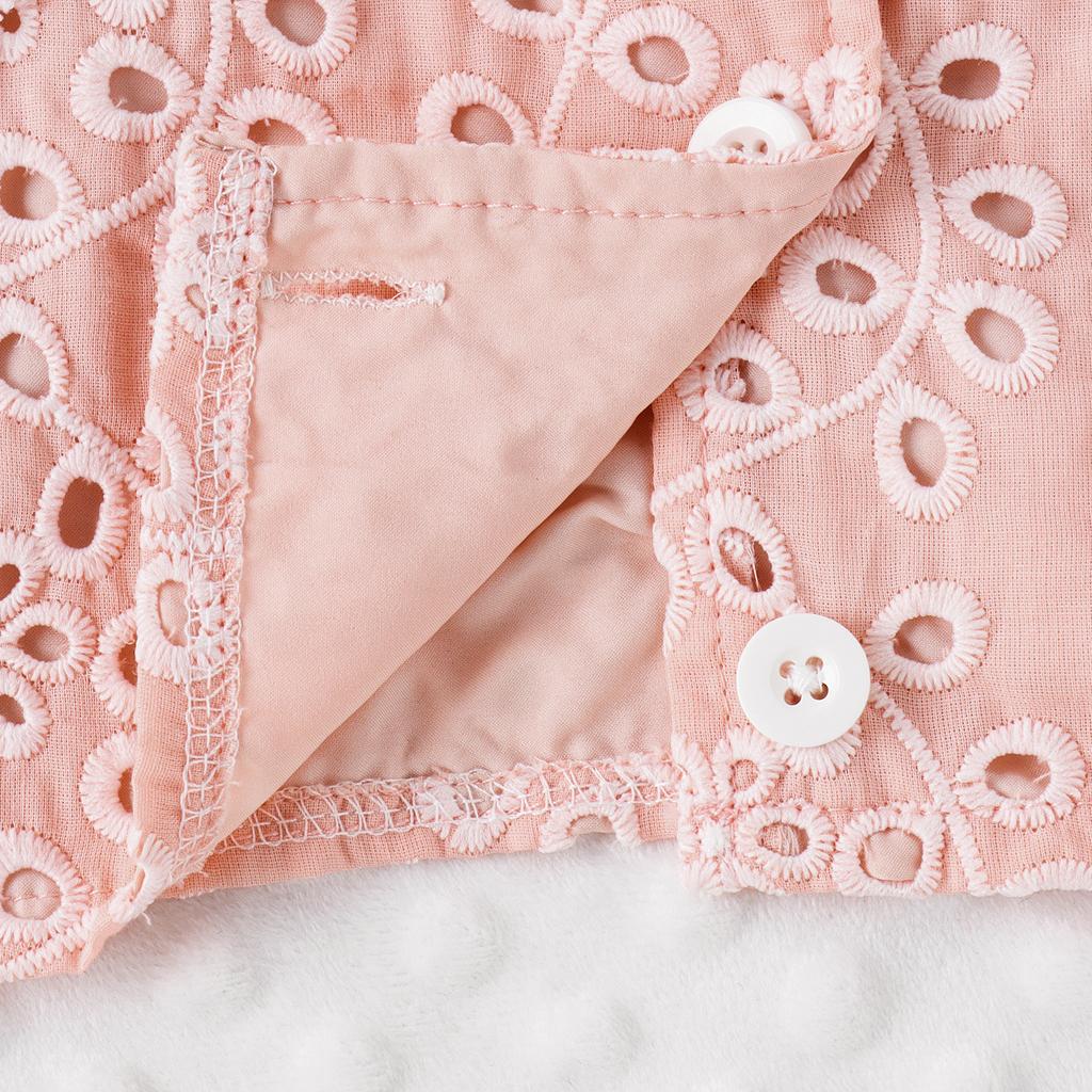 Модный костюм для девочек, летний детский повседневный кружевной топ с бретелькой через шею + шорты с вырезом и поясом