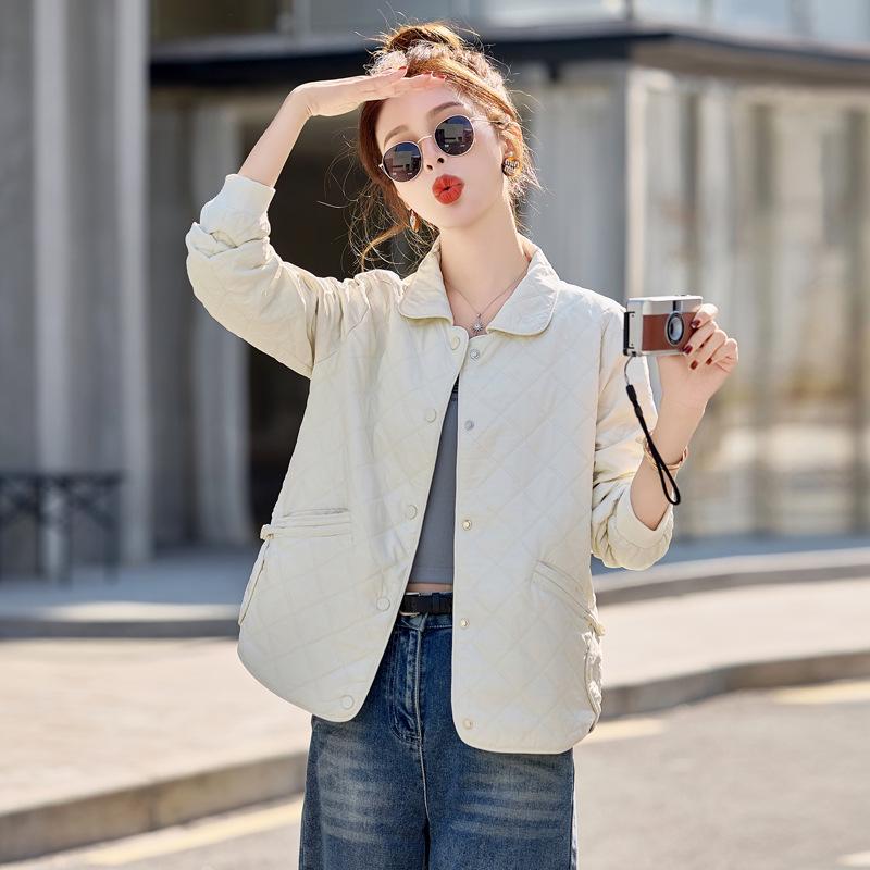 Spring 2025 Women's Lightweight Short Jacket - Stylish, Age-Reducing Solid Color for Middle-Aged Mothers