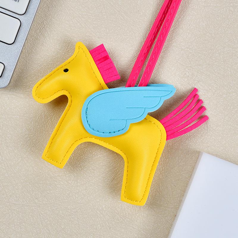 Брелок-подвеска в виде пони Пегаса с кисточкой - милый кожаный мультяшный контрастный цветной шарм