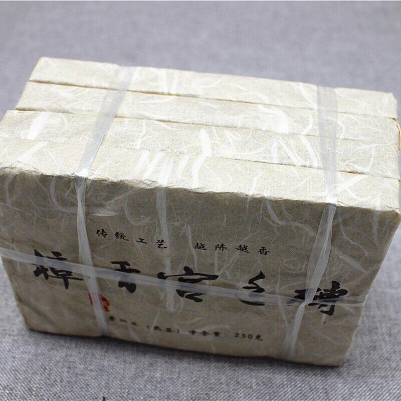 Yunnan Pu'er Tea Camphor Palace Tea Brick 250g Ripe Tea Menghai Palace Brick
