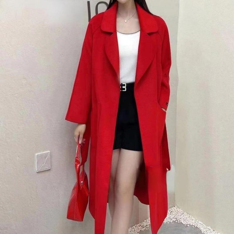 Warm and Fashionable with Women's Wool Coat with Belt for Autumn