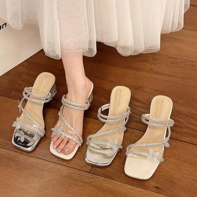 Французские прозрачные феи ветер прохладные тапочки 2025 лето новая носка толстый каблук модные универсальные босоножки с бантом женщина